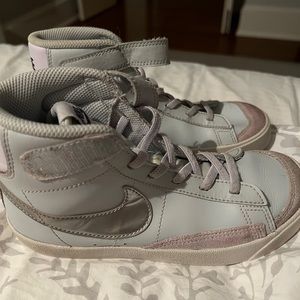 Kids Nike Blazers. Size 1.5. Used 3 months.